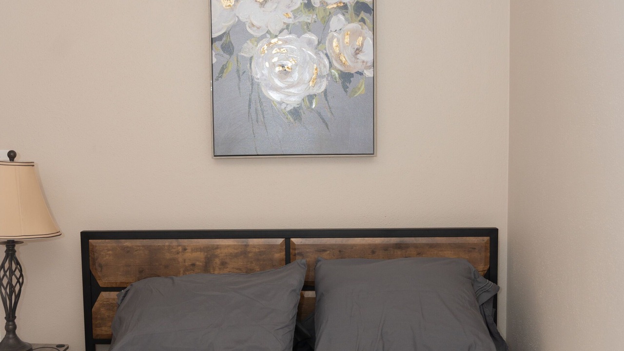 Photo of Bedroom in Northport