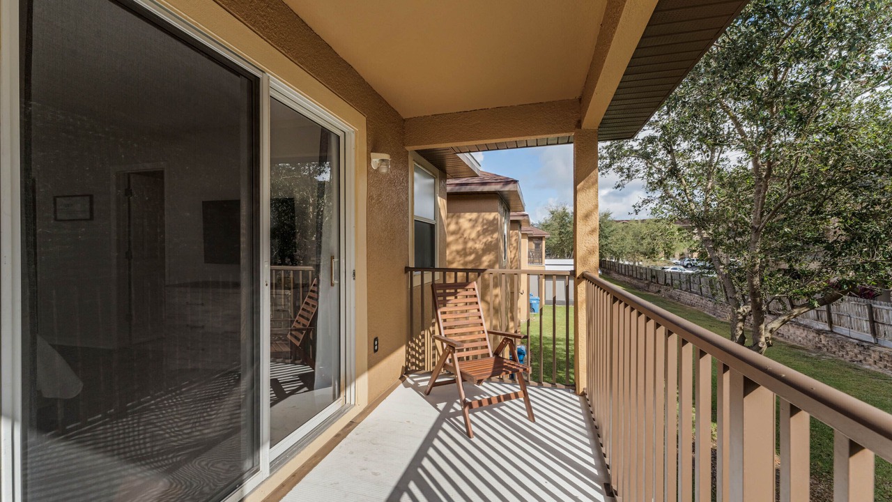 Photo of Patio Balcony in Regal Palms