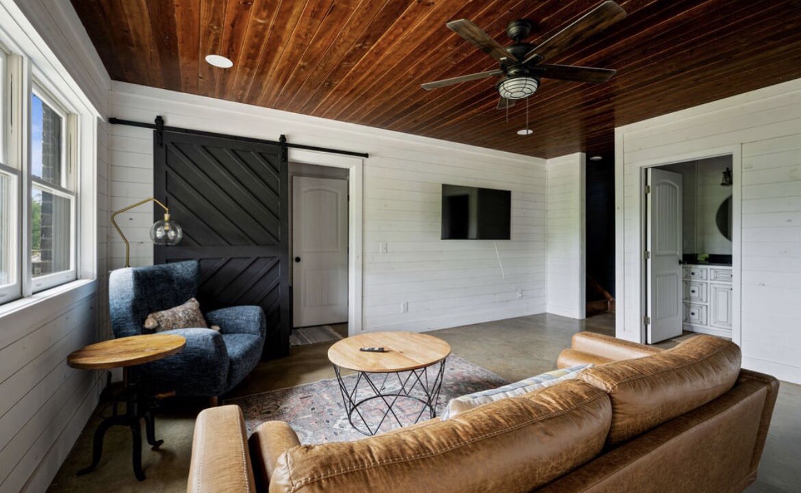 Photo of Livingroom in Jasper