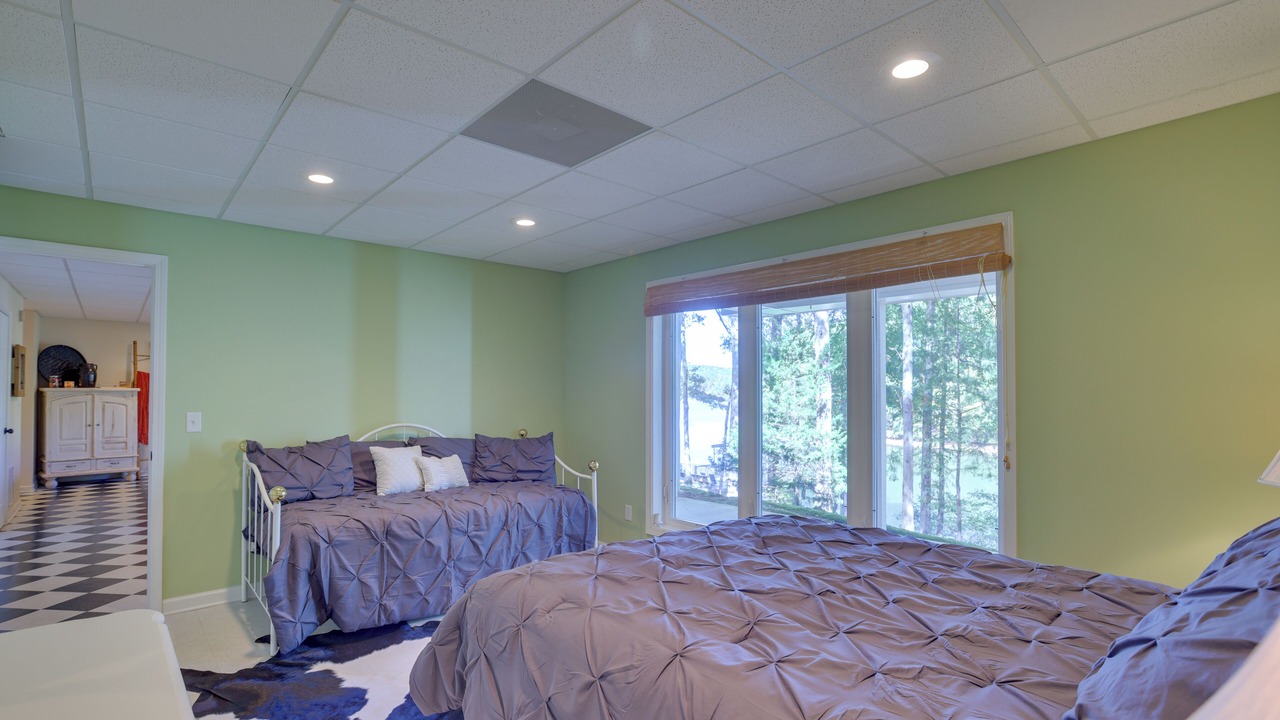Photo of Bedroom in Newell