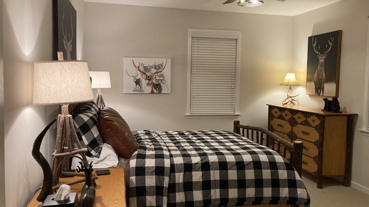 Photo of Bedroom in Titus