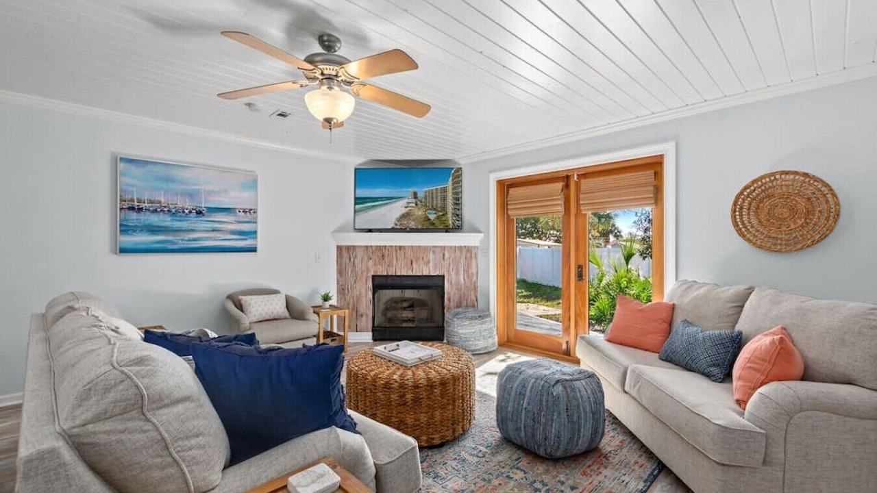 Photo of Bedroom in El Centro Beach