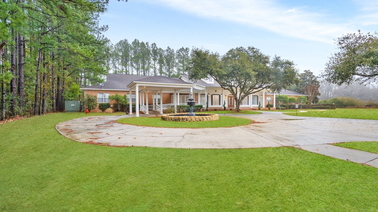 Photo of Outdoor in Grand Bay