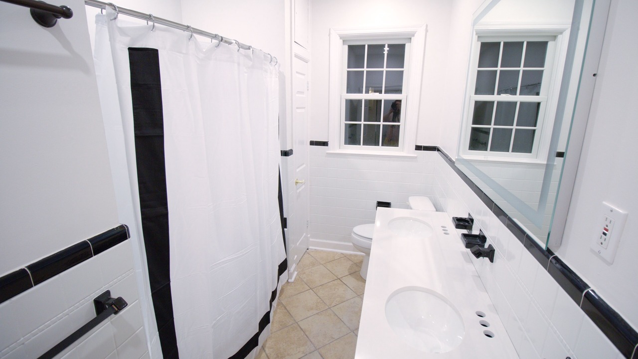 Photo of Bathroom in Highlands - Perkins
