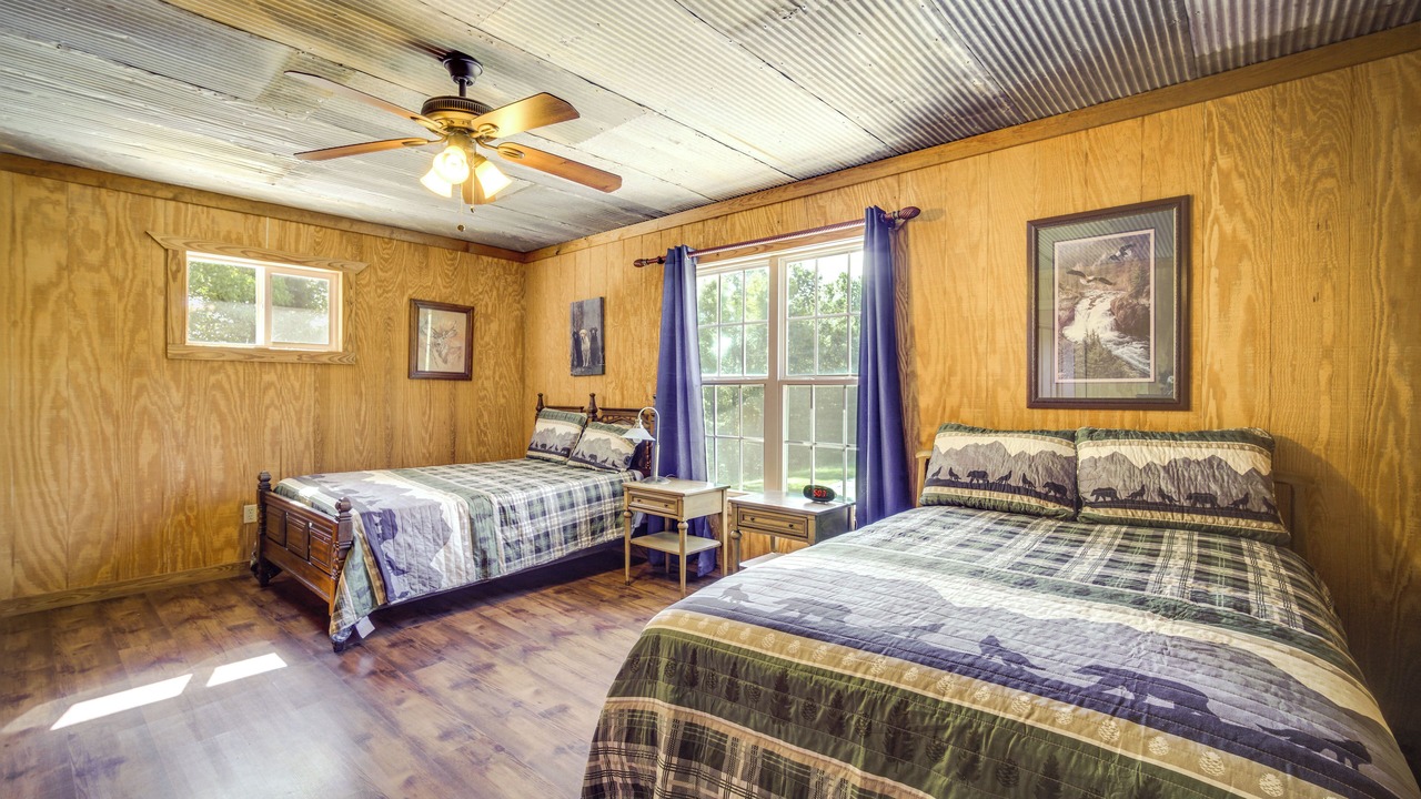 Photo of Bedroom in Heflin
