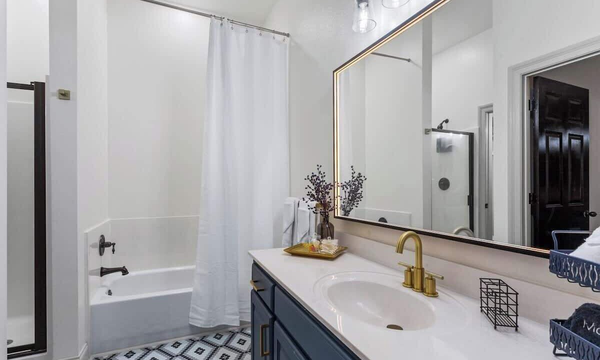Photo of Bathroom in South Baton Rouge