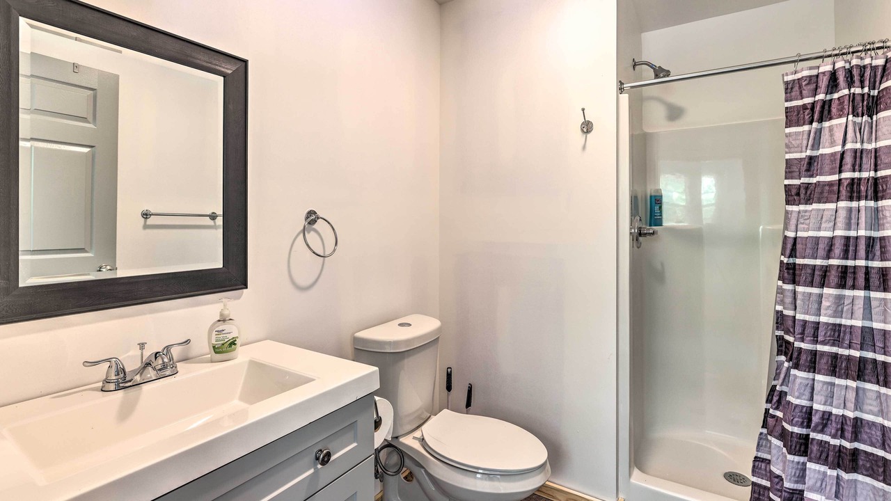 Photo of Bathroom in East Tallassee