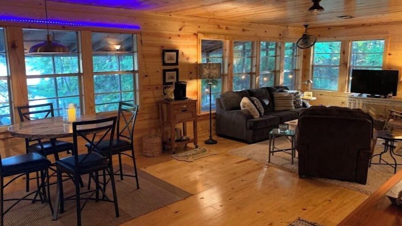Photo of Livingroom in Pleasure Point