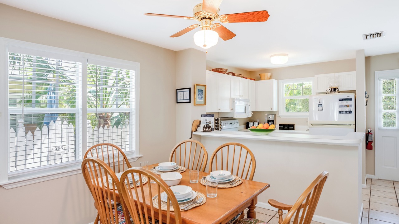 Photo of Bedroom in Bahama Village