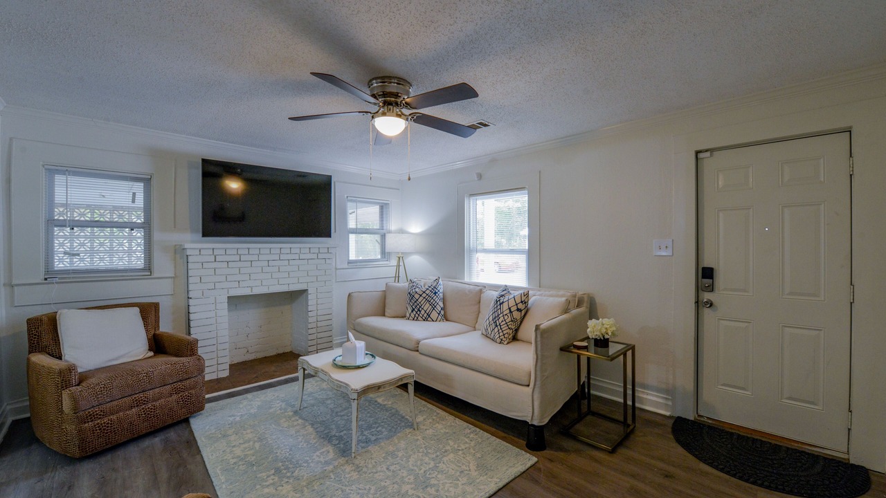 Photo of Livingroom in Northport