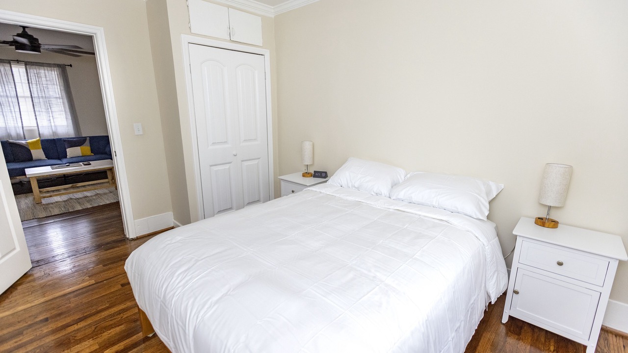 Photo of Bedroom in Crestline Heights
