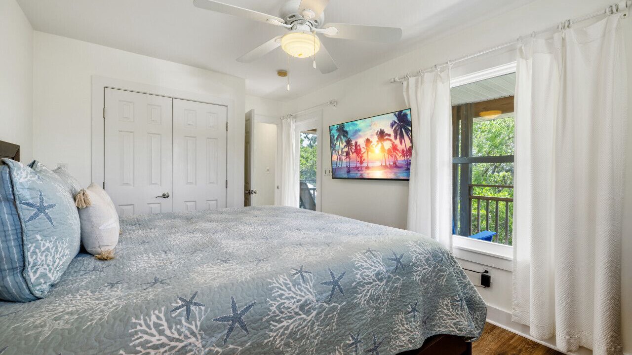Photo of Bedroom in Cedar Key