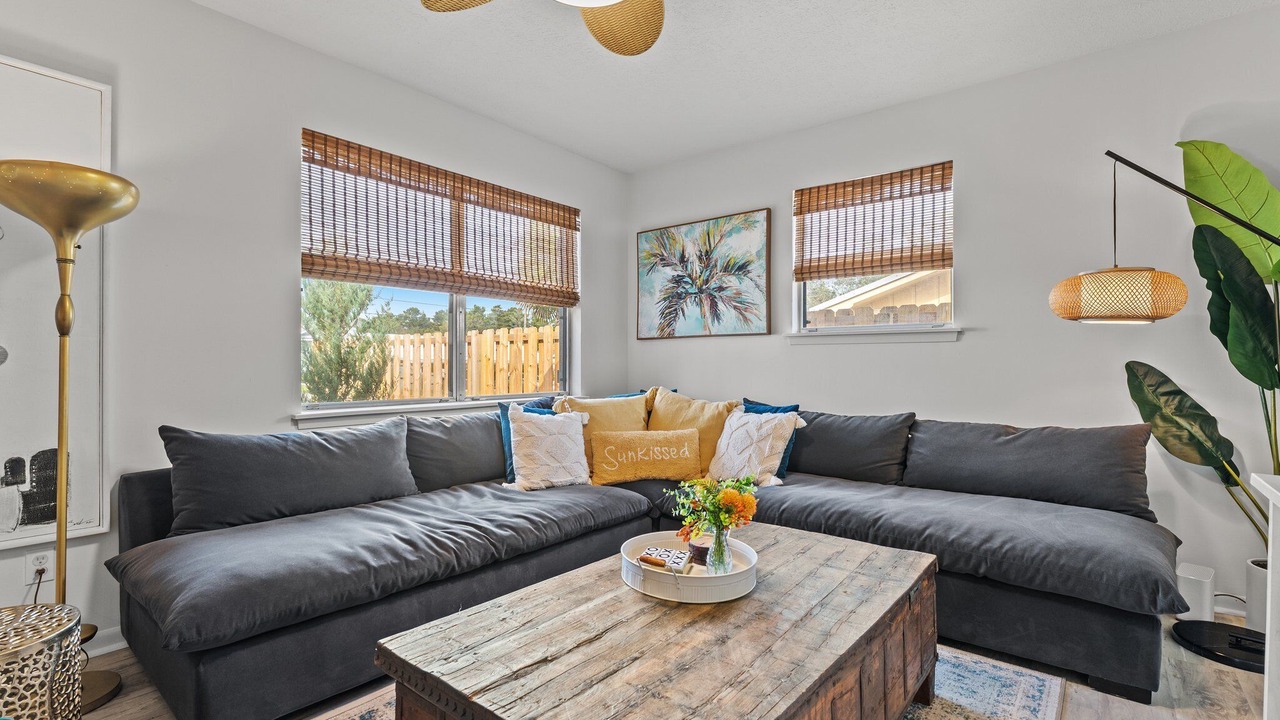 Photo of Livingroom in Kiska Beach