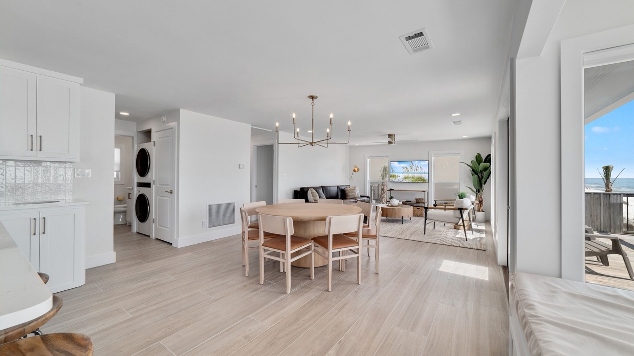 Photo of Livingroom in Surf Side Shores