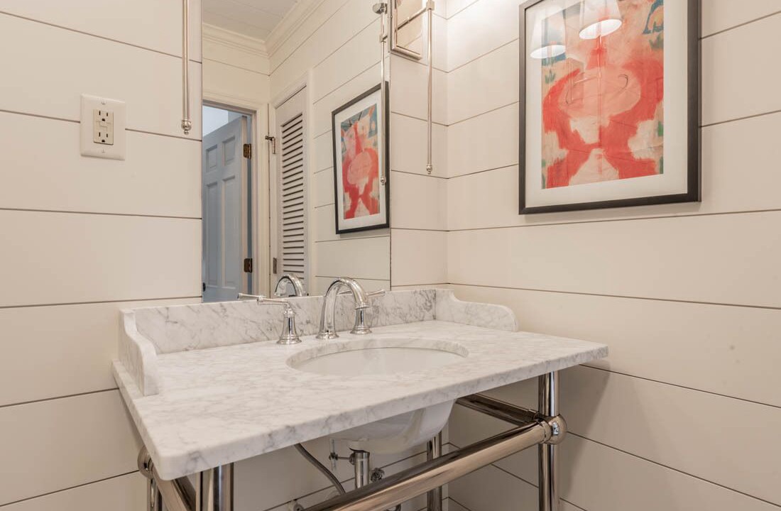 Photo of Bathroom in Guntersville