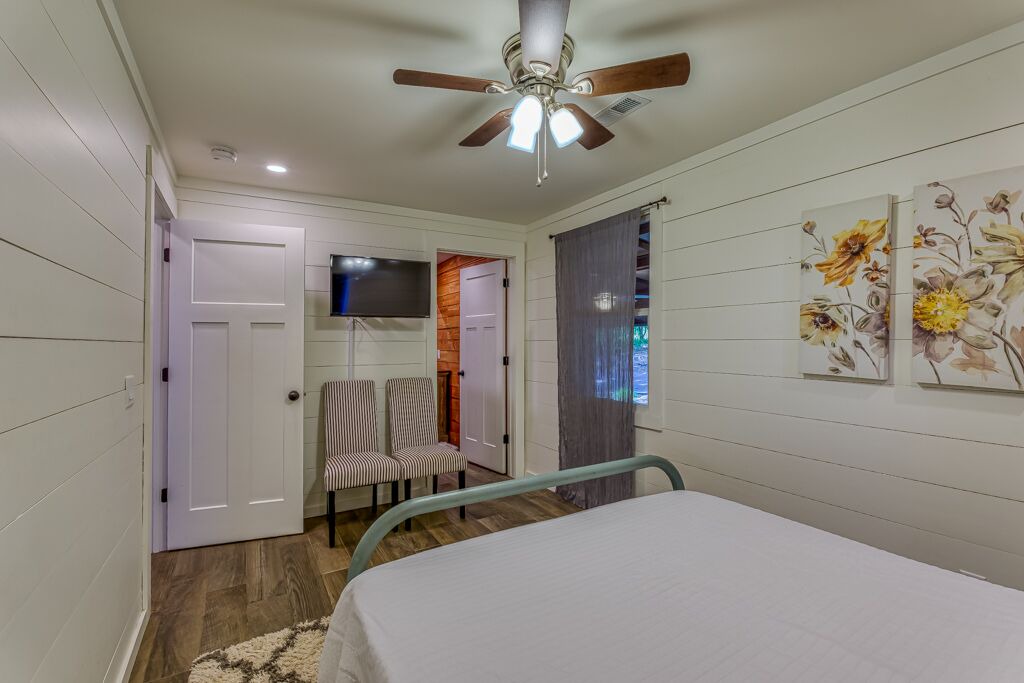 Photo of Bedroom in Muscle Shoals