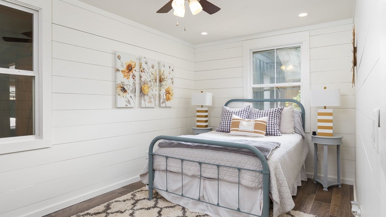 Photo of Bedroom in Muscle Shoals