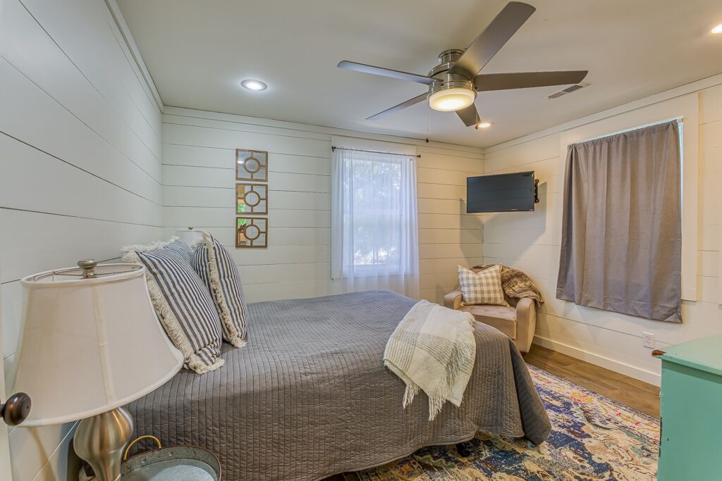 Photo of Bedroom in Muscle Shoals