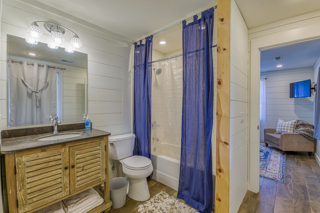 Photo of Bathroom in Muscle Shoals