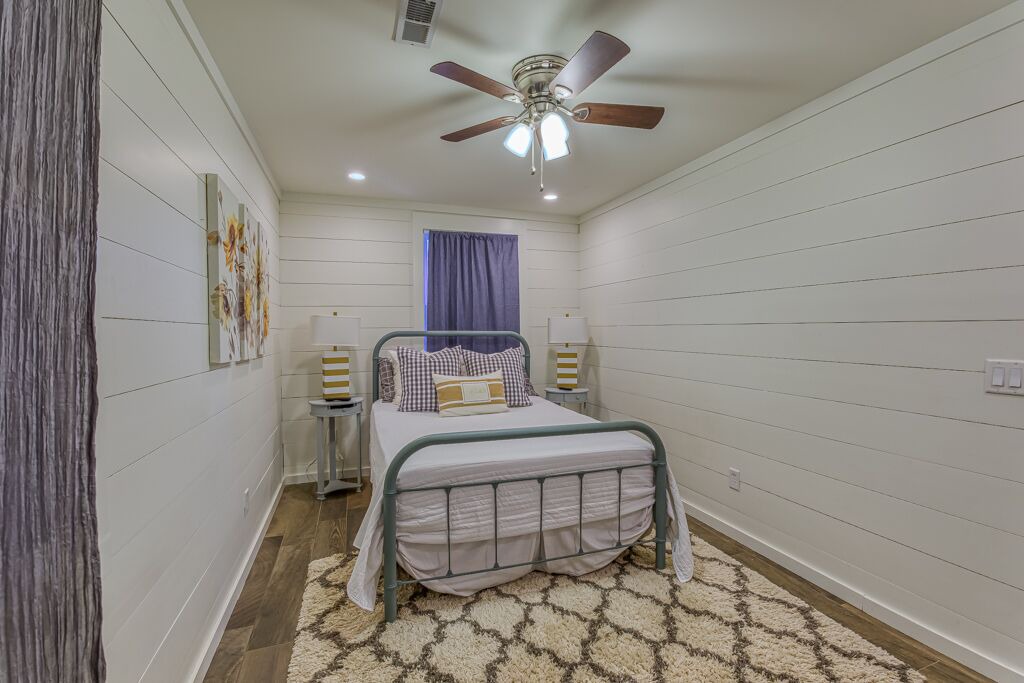 Photo of Bedroom in Muscle Shoals