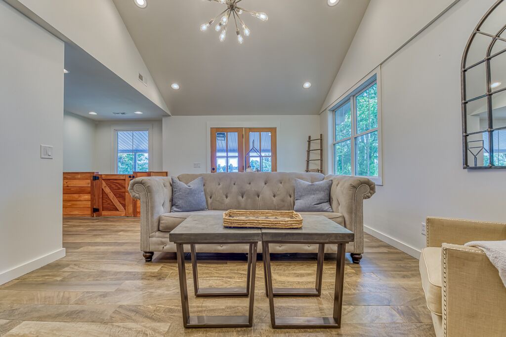 Photo of Livingroom in Muscle Shoals