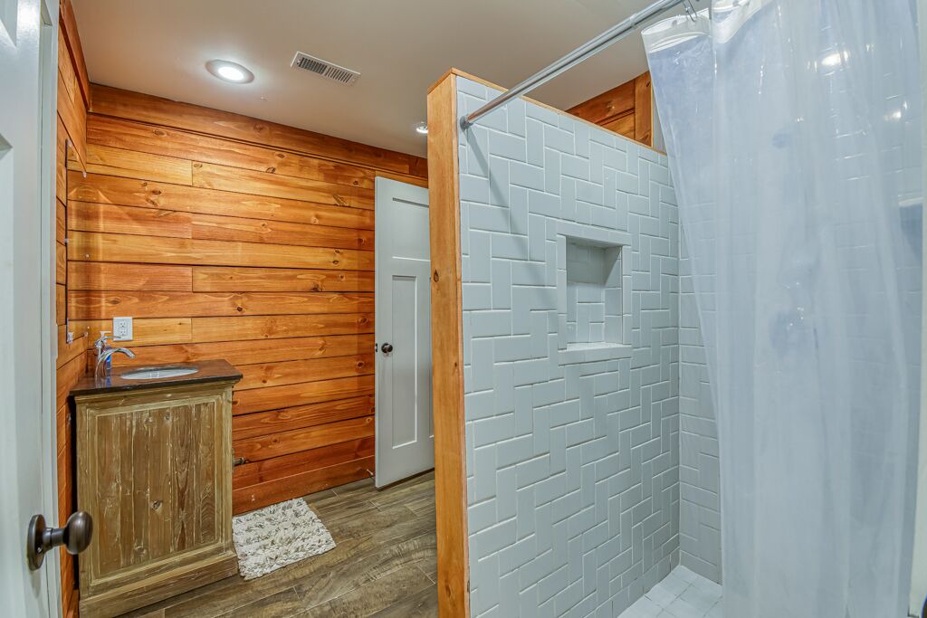 Photo of Bathroom in Muscle Shoals