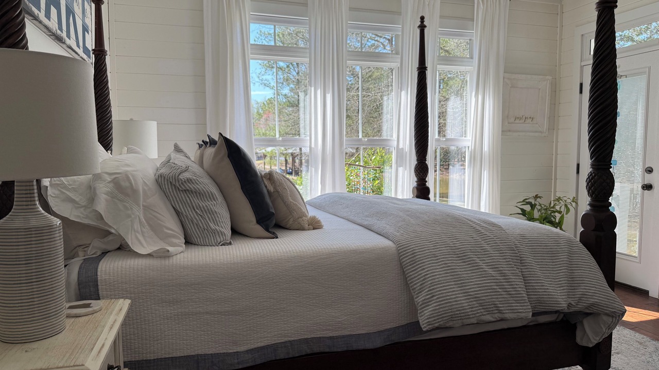 Photo of Bedroom in Ashville