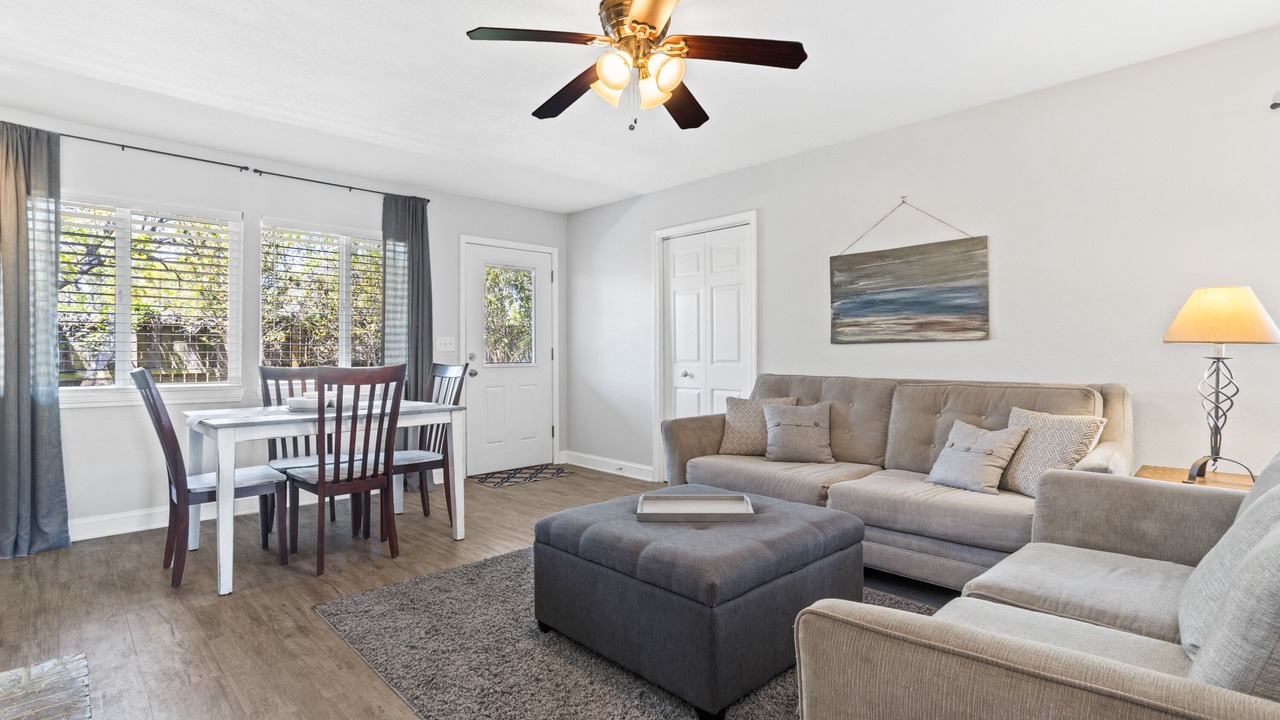 Photo of Livingroom in Mississippi City