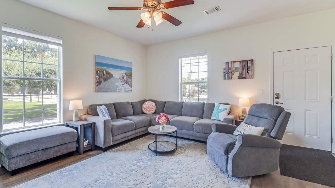 Photo of Livingroom in Long Beach