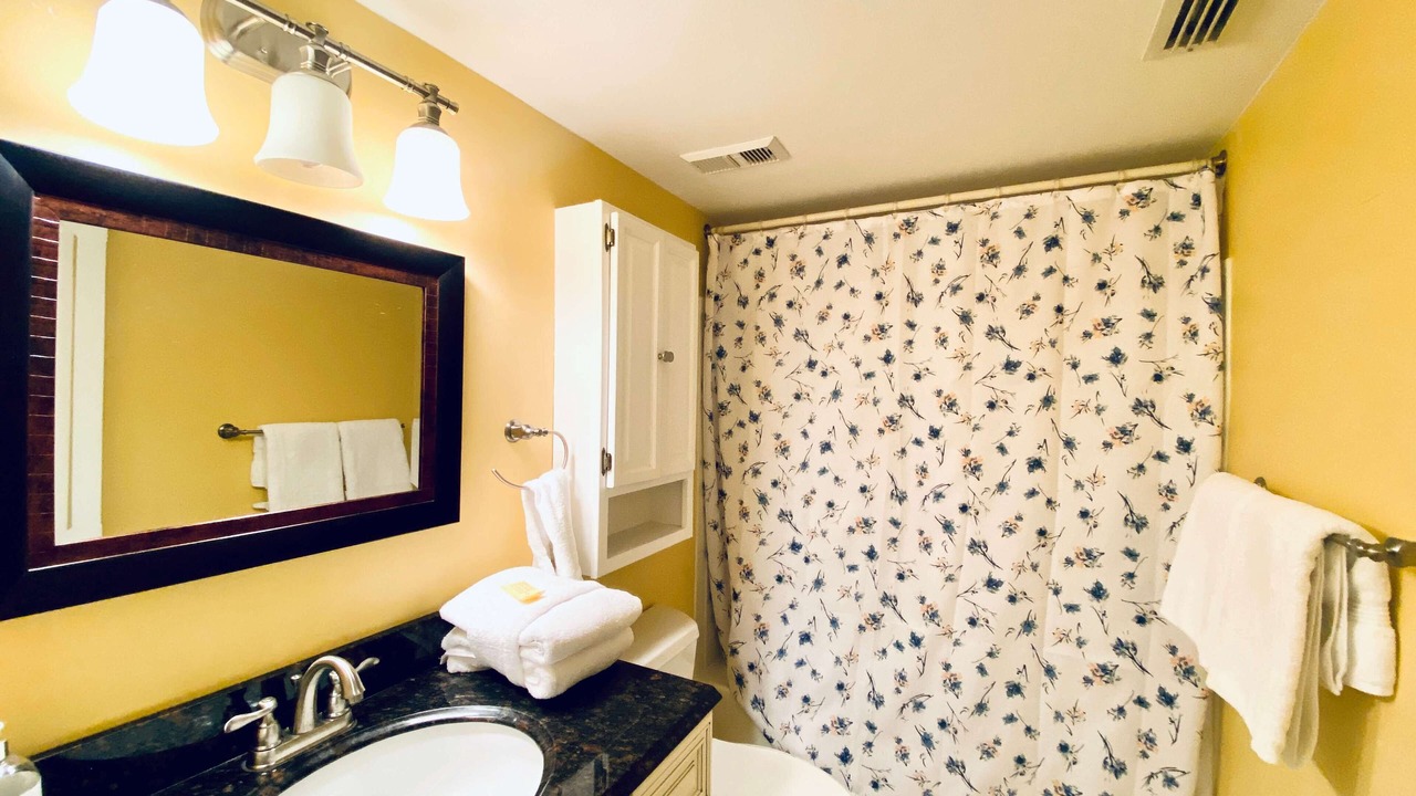 Photo of Bathroom in Gulf Shores