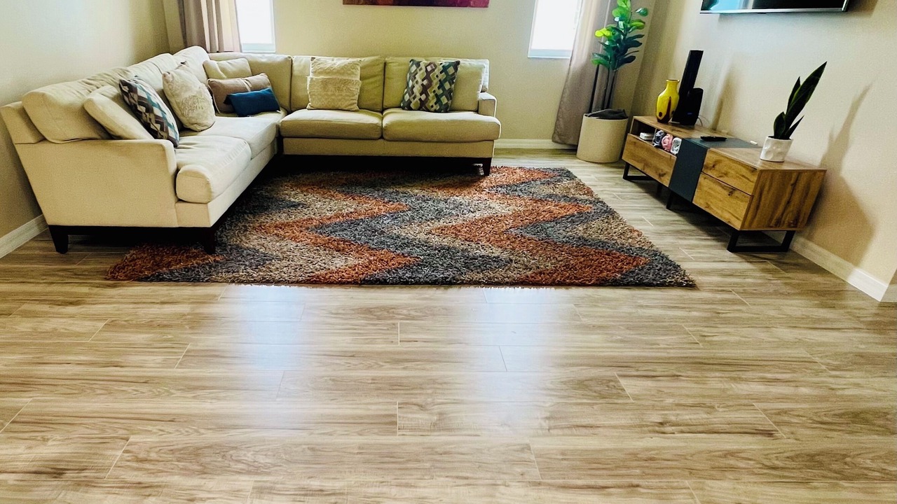 Photo of Livingroom in Crescent Lakes