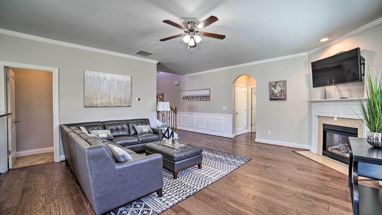 Photo of Livingroom in McCalla
