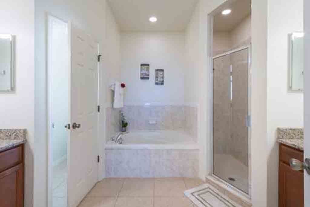 Photo of Bathroom in Crystal Cove