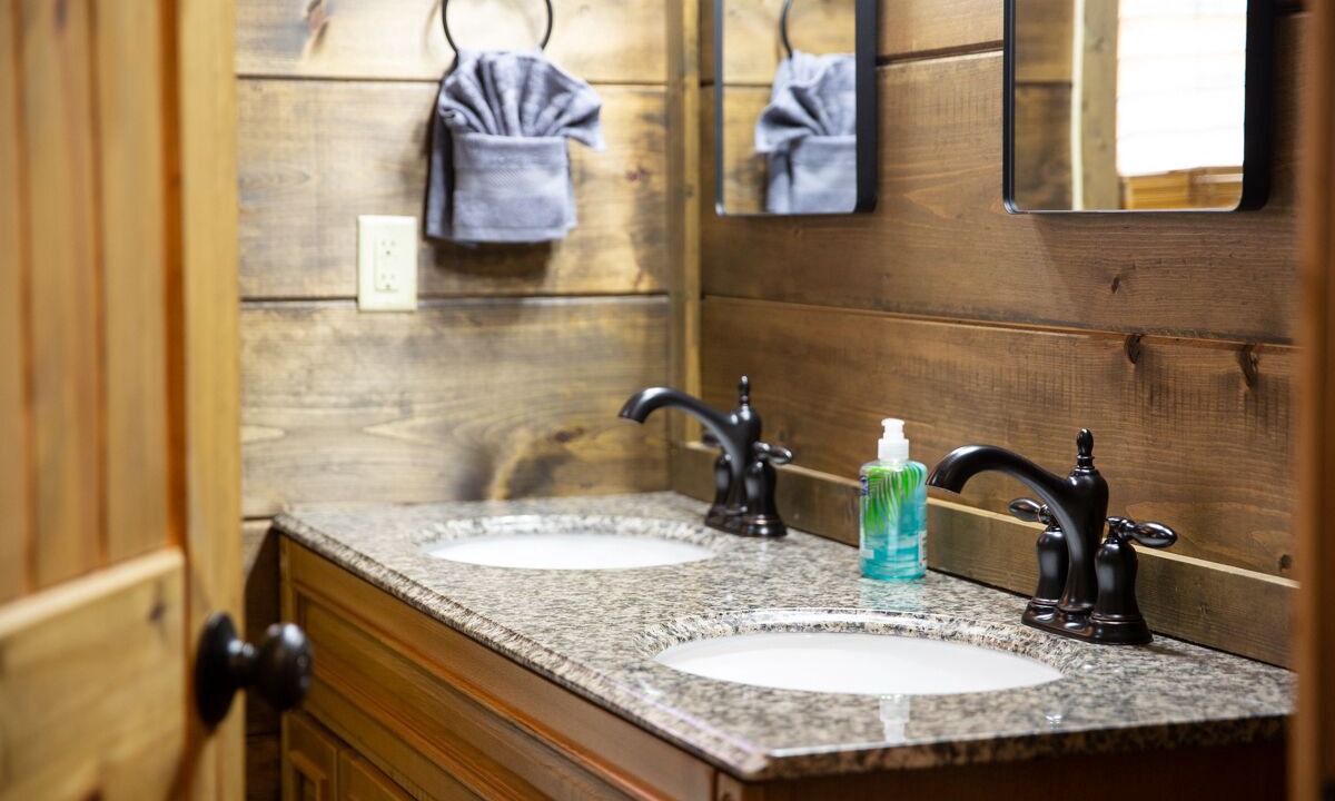 Photo of Bathroom in Langston