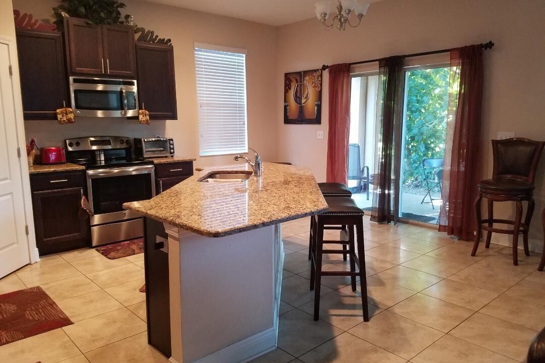 Photo of Kitchen in Carver City - Lincoln Gardens
