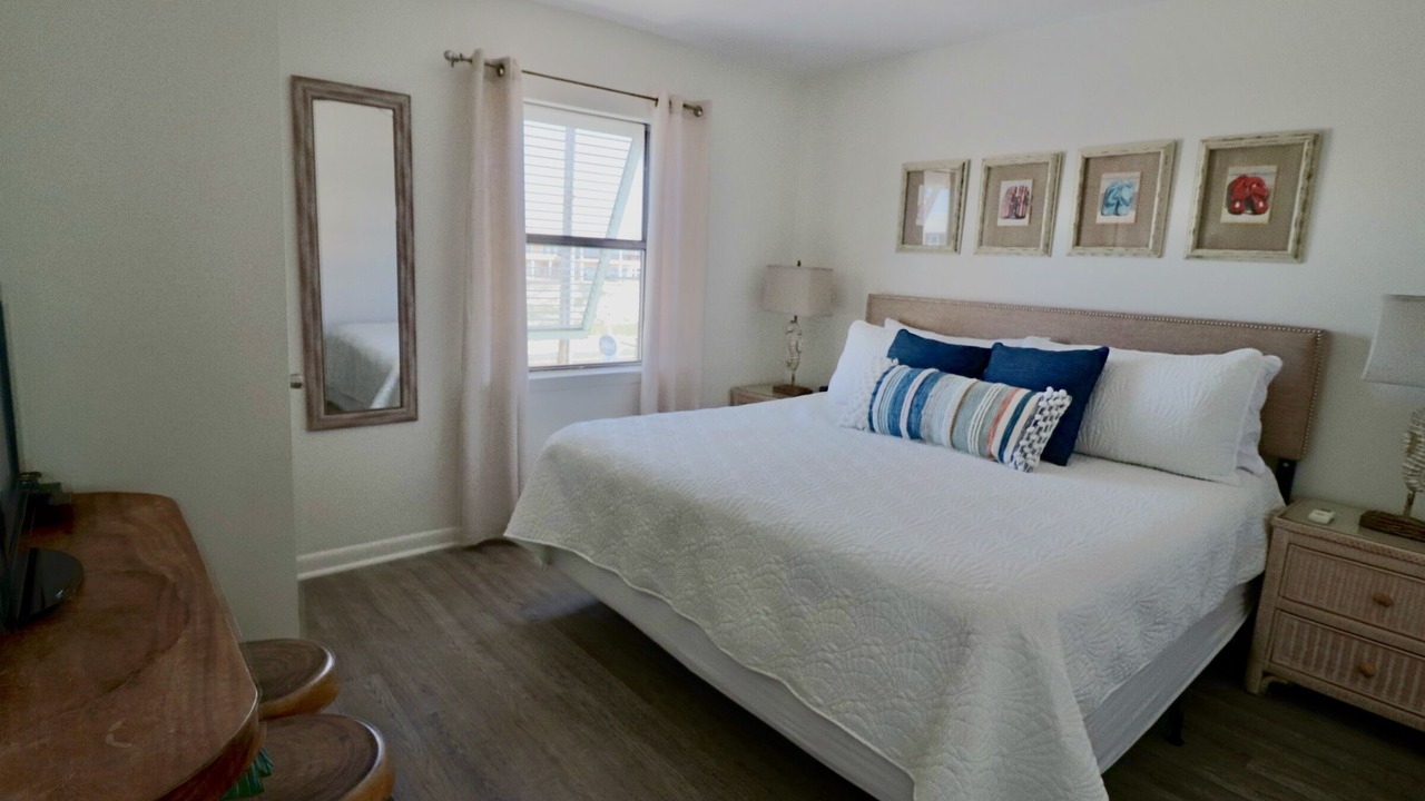 Photo of Bedroom in Surf Side Shores
