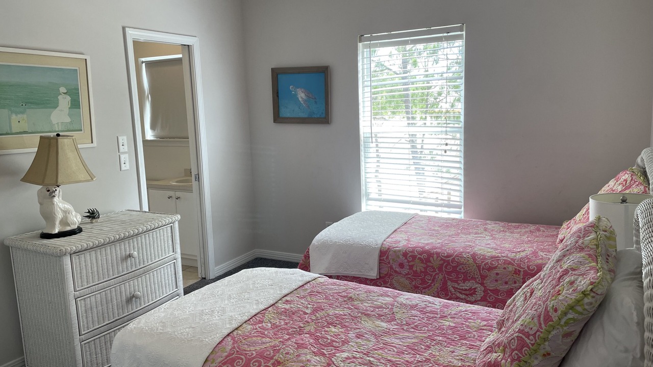Photo of Bedroom in Audubon Place