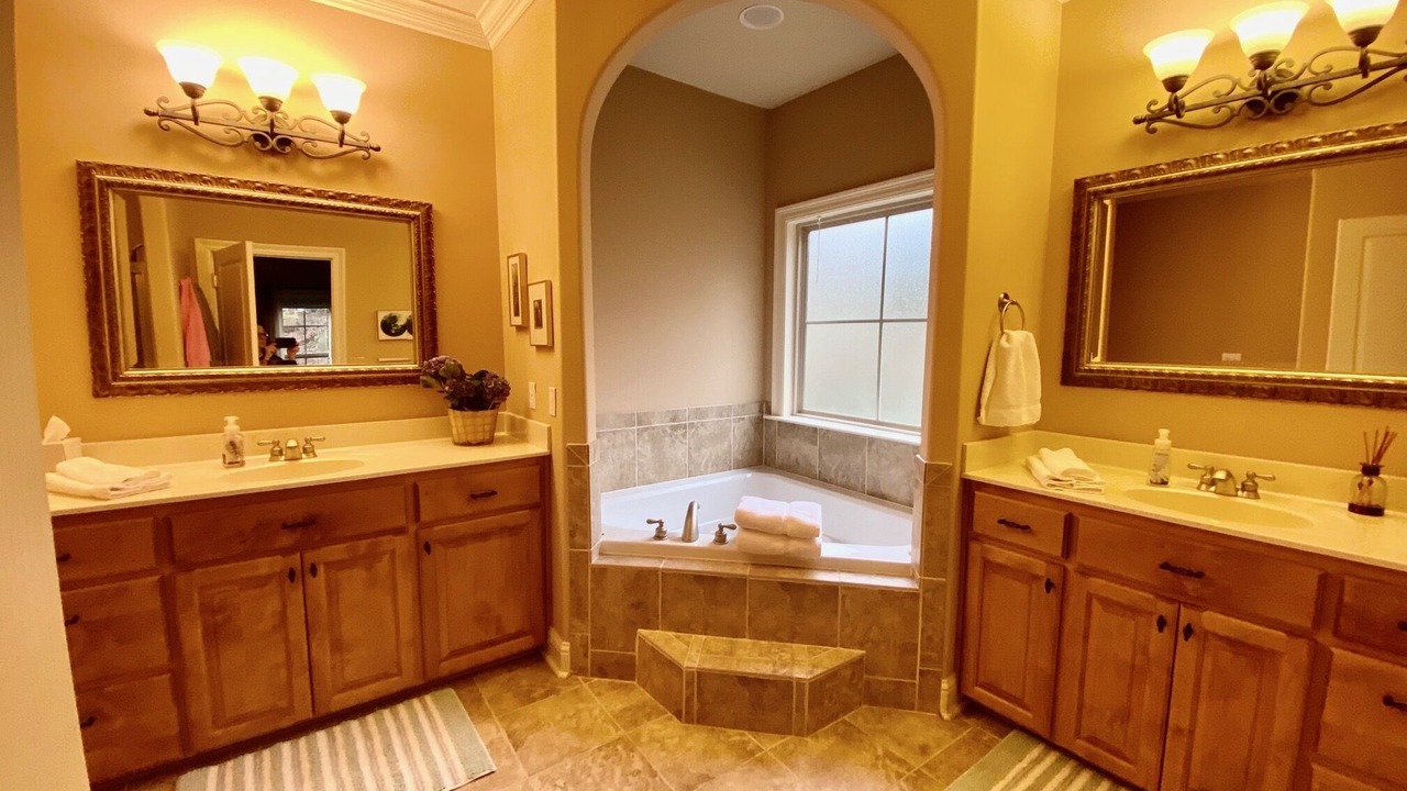 Photo of Bathroom in Tallassee