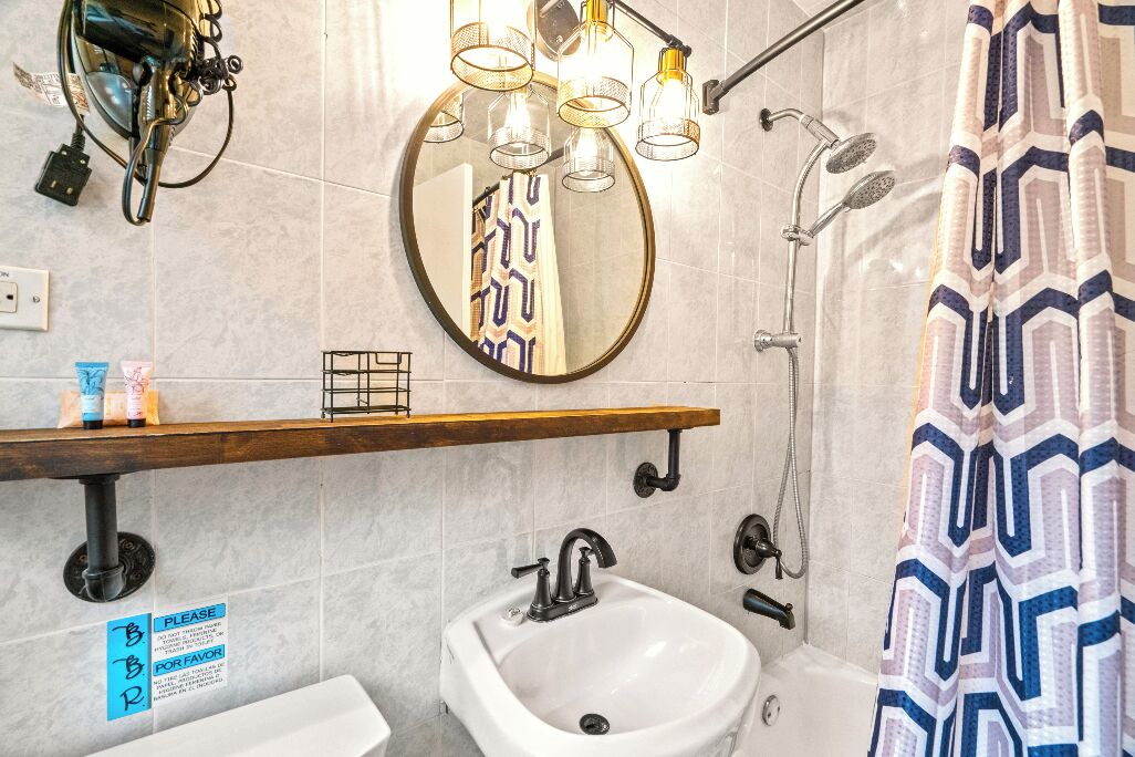 Photo of Bathroom in Treasure Island