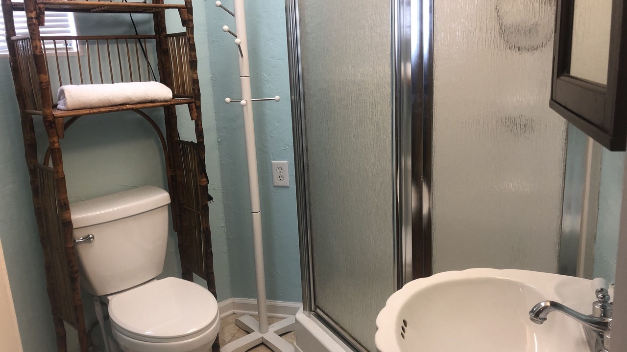 Photo of Bathroom in Lower Grand Lagoon
