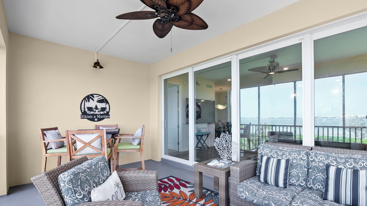 Photo of Livingroom in Whitney Beach