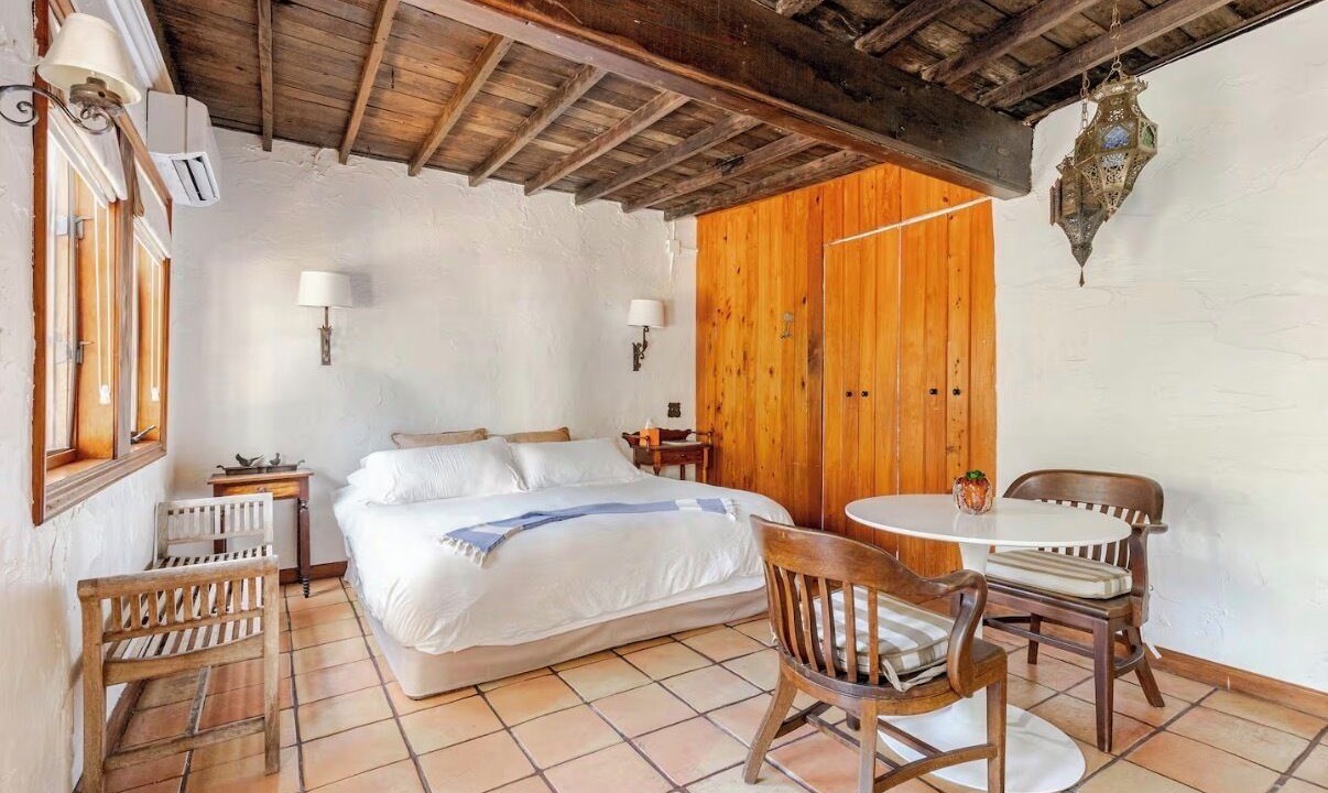Photo of Bedroom in Northeast Coconut Grove