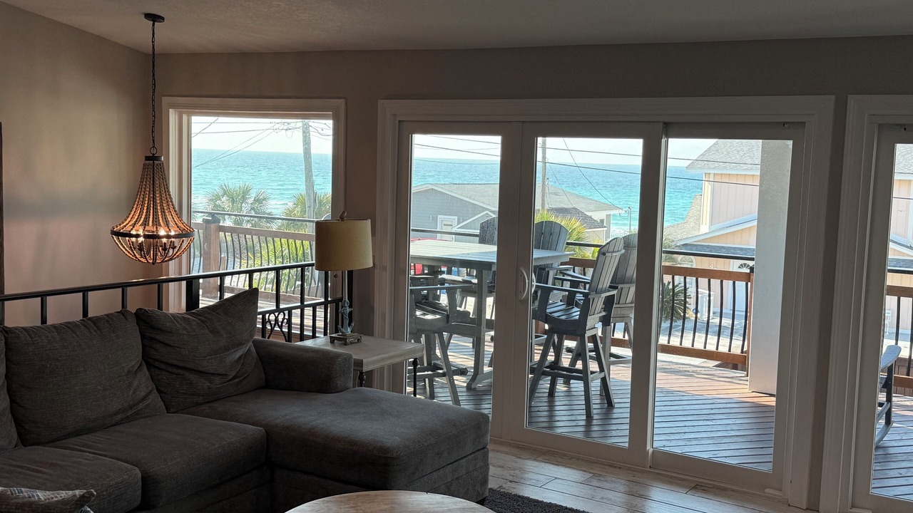 Photo of Livingroom in Lower Grand Lagoon