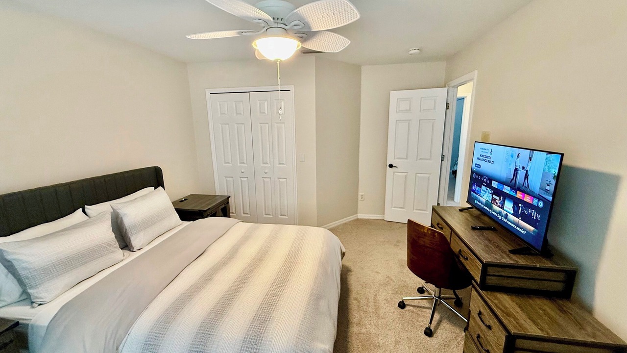 Photo of Bedroom in Sandy Ridge