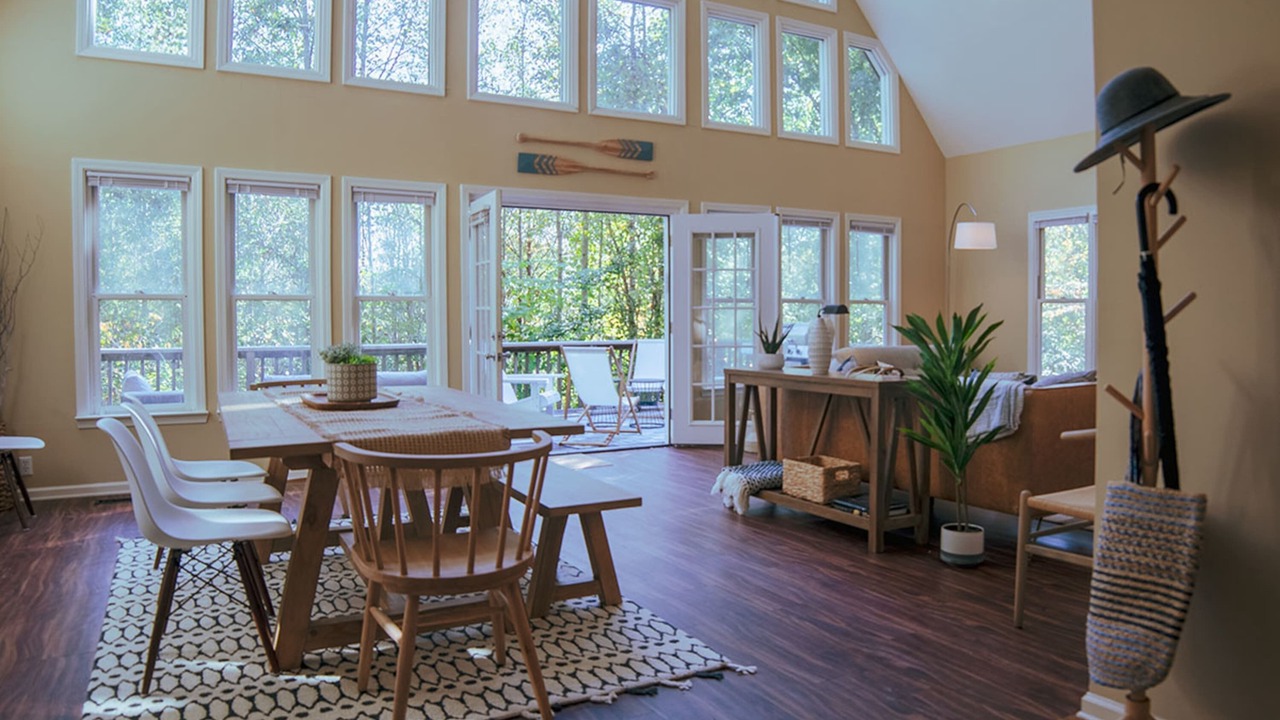 Photo of Bedroom in Northport