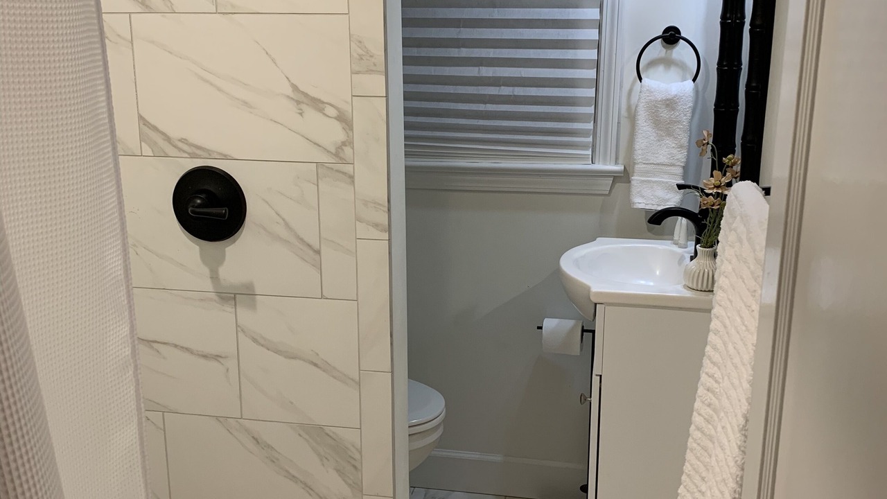 Photo of Bathroom in Tuscaloosa