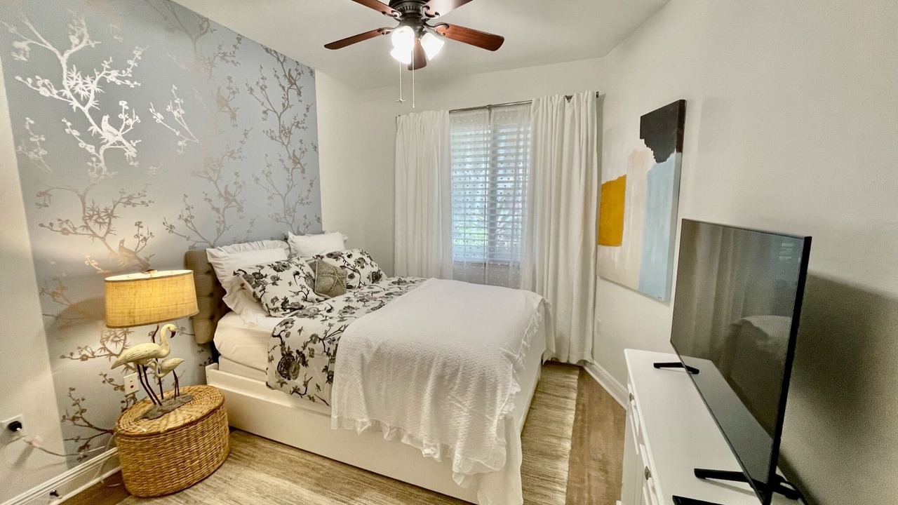 Photo of Bedroom in Royal Harbor