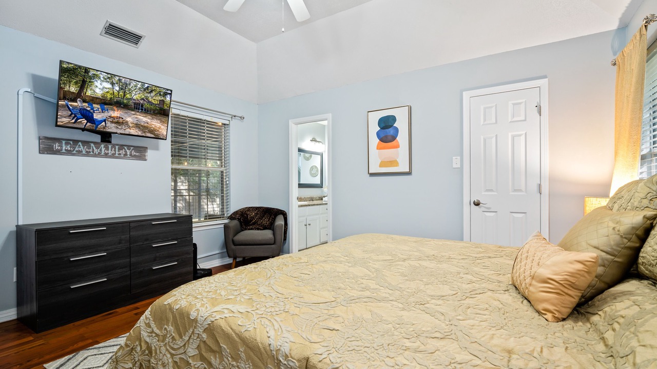 Photo of Bedroom in Mobile