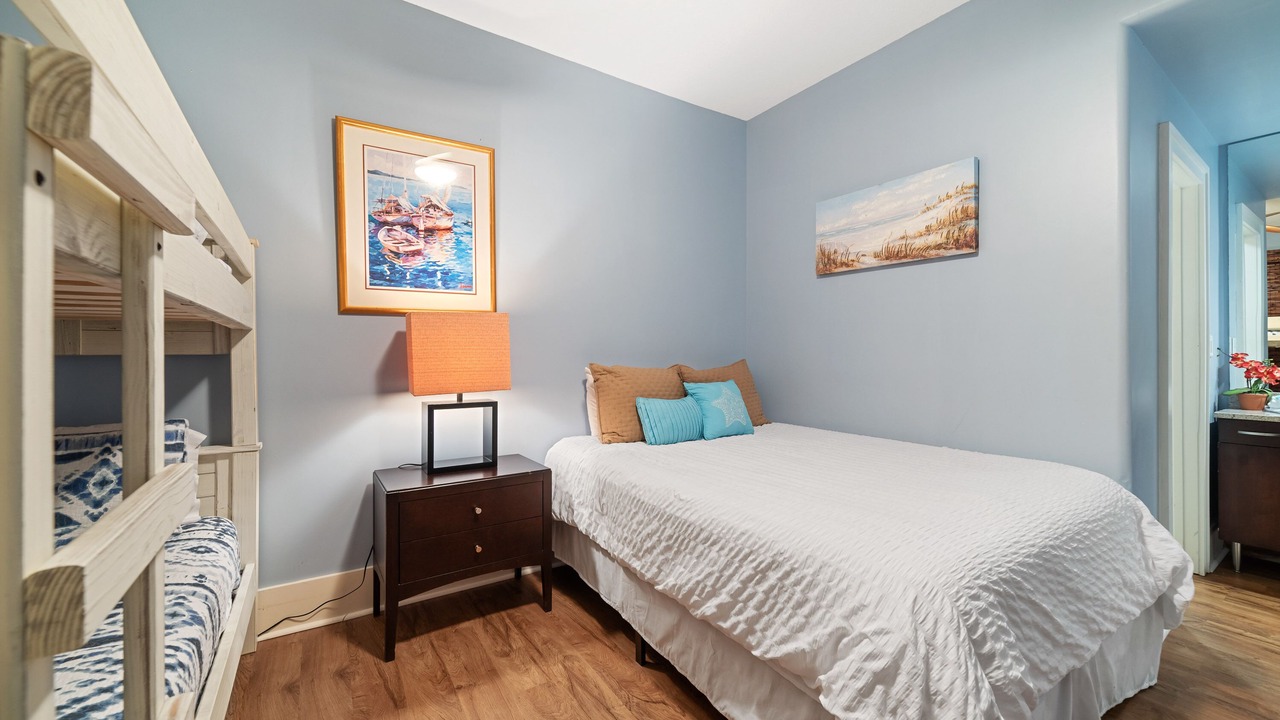 Photo of Bedroom in Orange Beach East