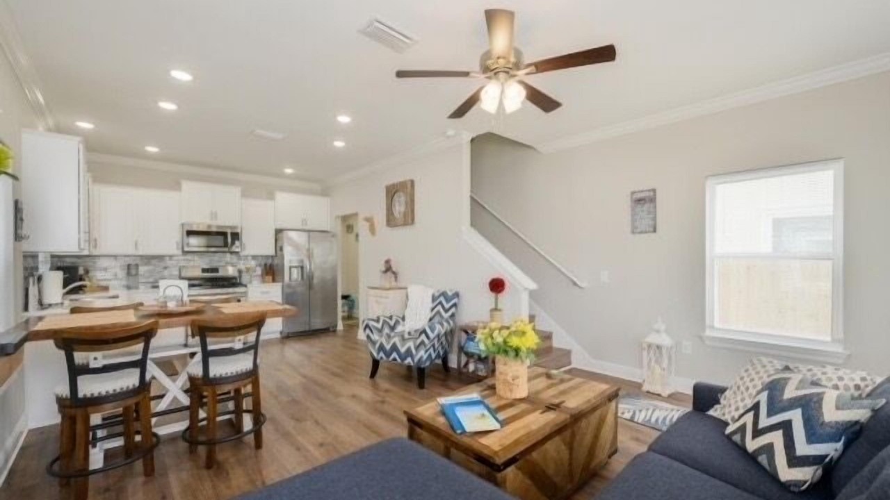 Photo of Livingroom in South Pensacola